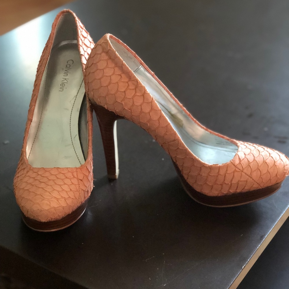 FLASH SALE ! Calvin Klein Pumps $8